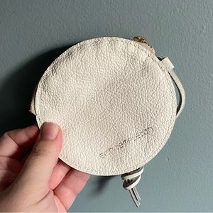 Erin Templeton 360 soft wallet zip up leather white bnwot